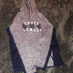 Under Armour Sweatshirt